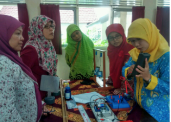 Pelatihan Pembuatan Perencanaan Pembelajaran IPA Untuk Kegiatan Belajar Mengajar (KBM) Di Kelas Sebagai Implementasi Kurikulum 2013